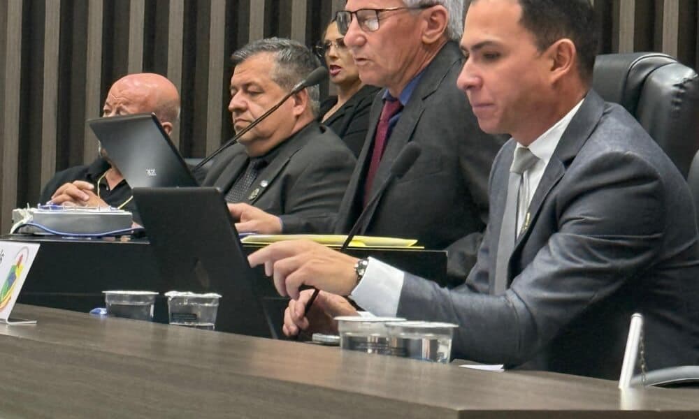 Saúde, segurança e organização urbana dominam última sessão de fevereiro em Araranguá