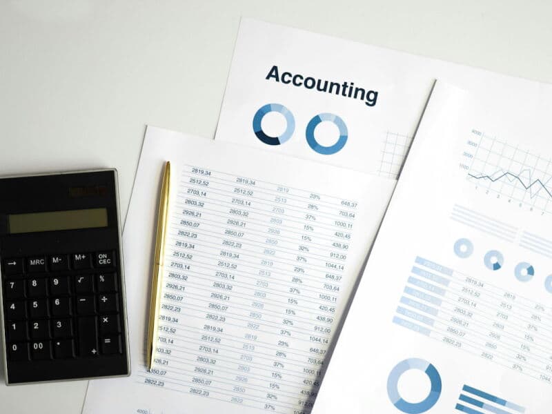 PMI de serviços do Brasil cai a 50,1 pontos em março, revela S&P Global