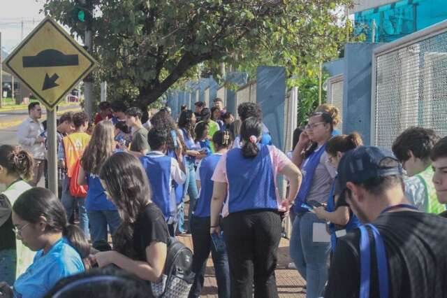 Enem passa a avaliar qualidade do ensino básico no Brasil