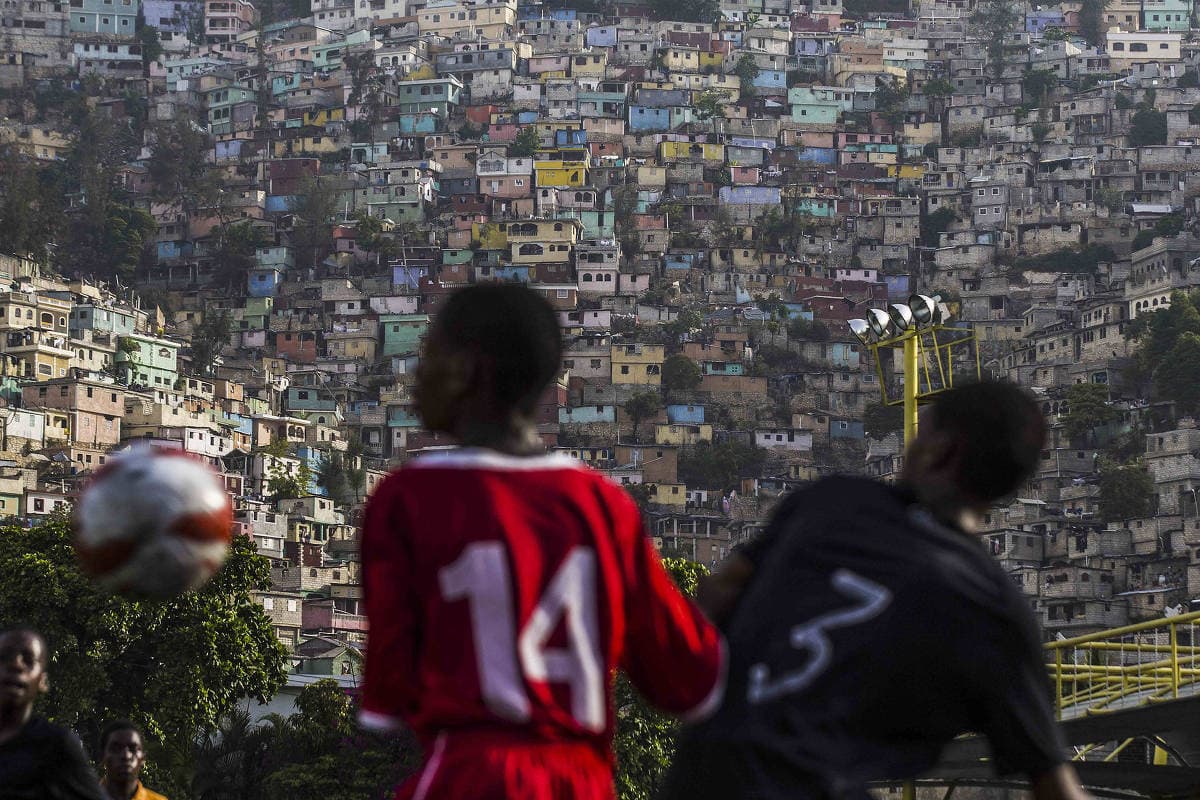 Crise Profunda: Haiti Luta Contra Recessão, Inflação e Insegurança Alimentar