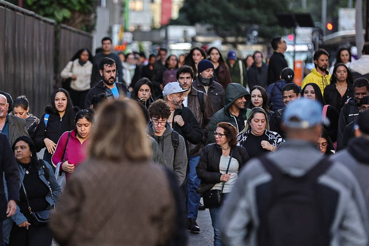 Brasil atingiu patamar de muito alto desenvolvimento humano pela primeira vez em 2024, aponta relatório