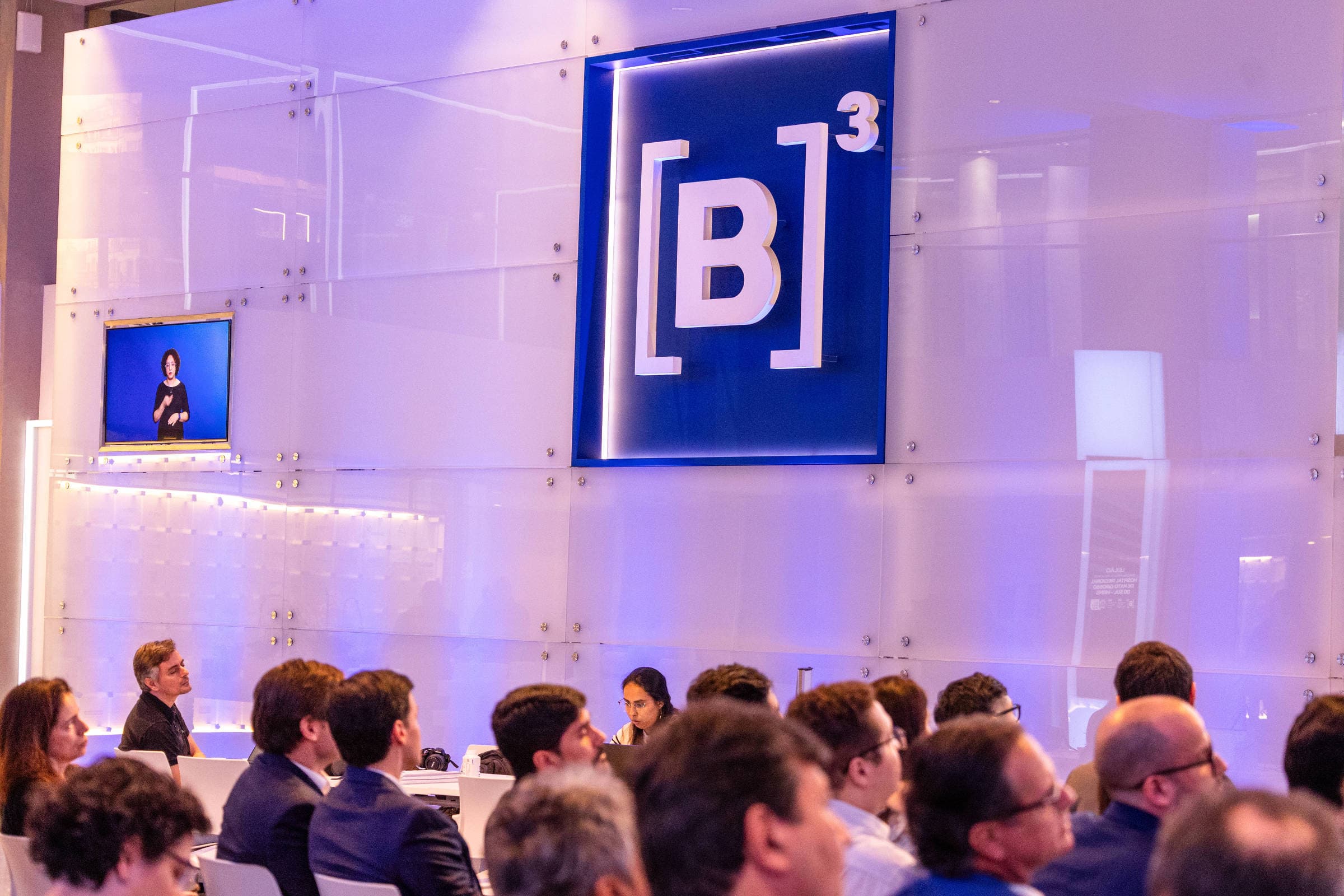 Mercado de ETFs no Brasil Triplica com Boom de Novos Fundos e Fluxo de Investidores