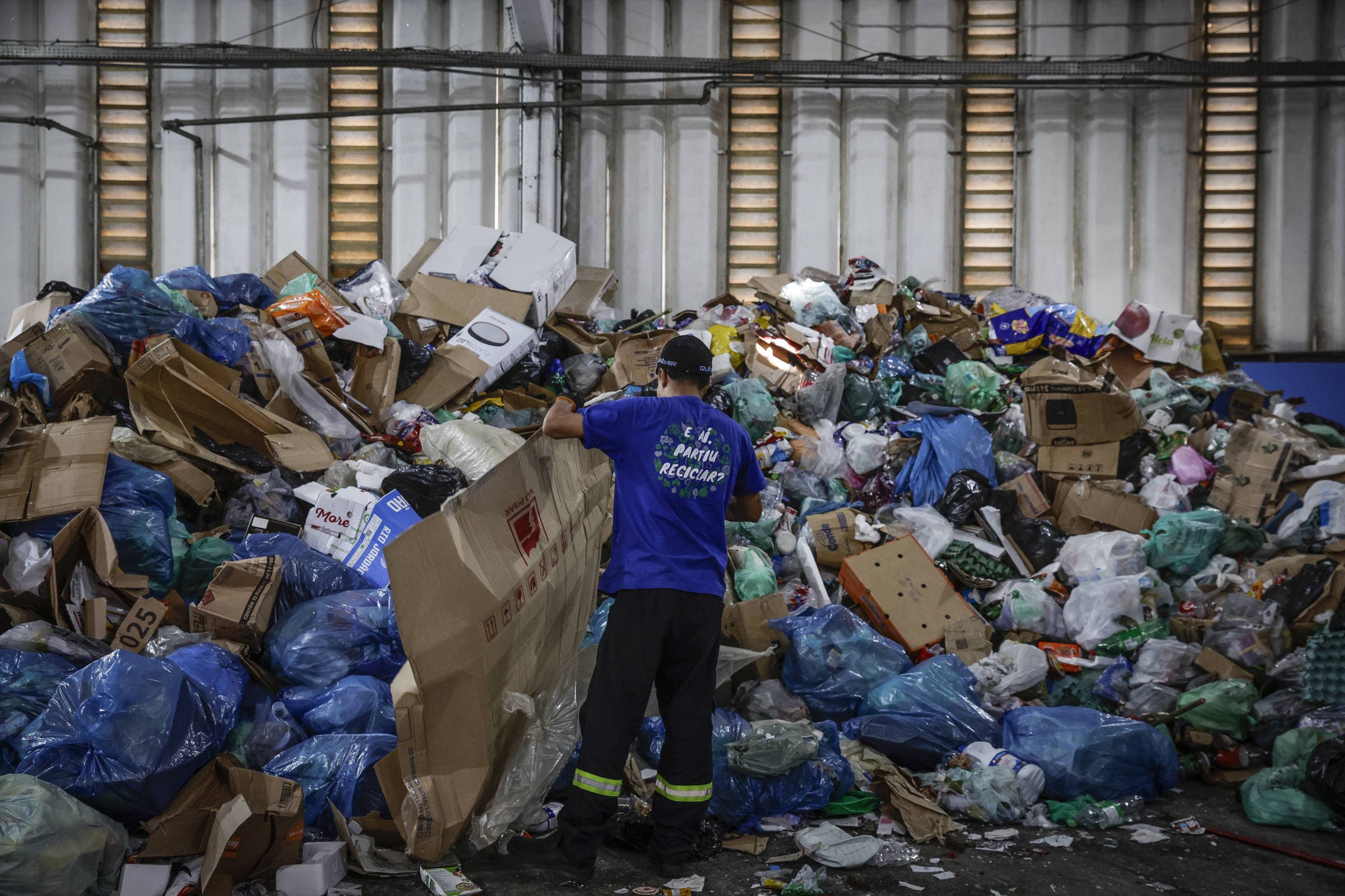 Brasil reaproveita só 1,3% dos materiais que consome, diz novo relatório