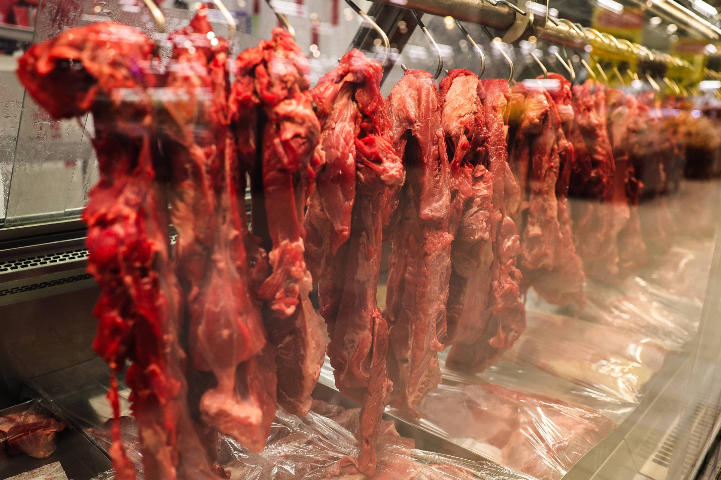 Brasil perto de taxação de 55% em carne para China após atingir 80% da cota