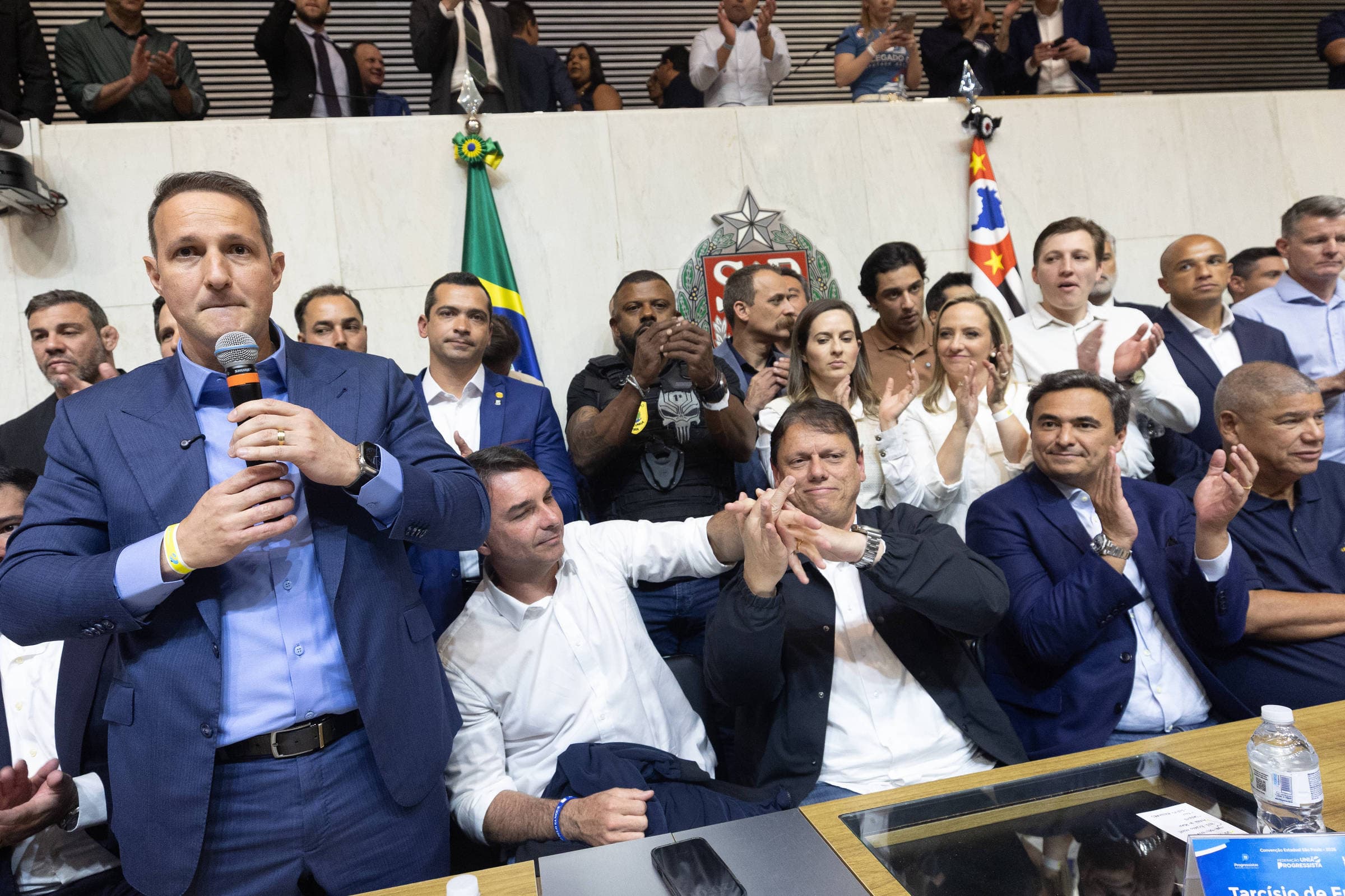 Aliados de Derrite acusam Tarcísio de falta de apoio e preferência por outro candidato ao Senado