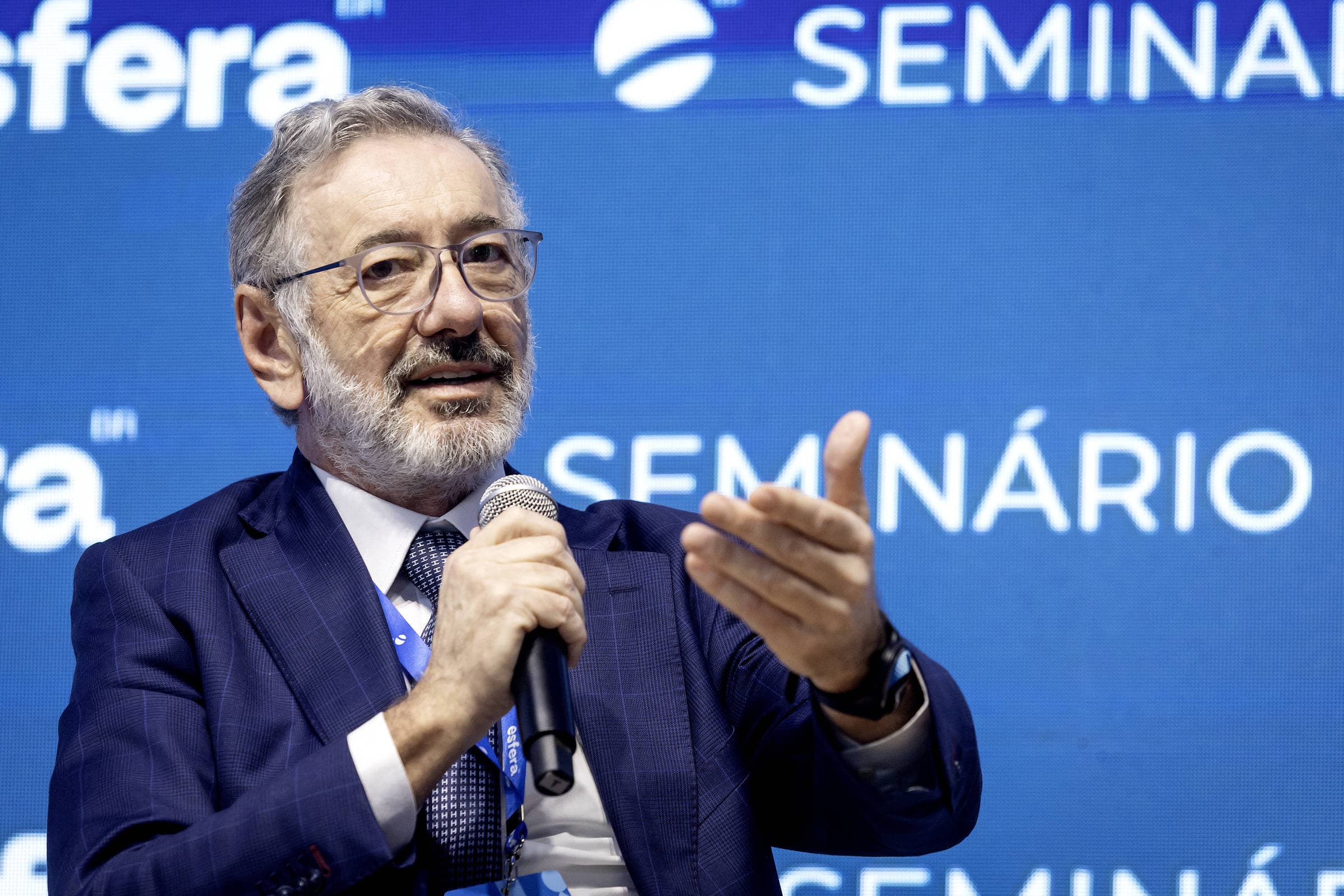 Negociação está em novo cenário e Trump orientou a favor de buscar acordo com o Brasil, diz ministro