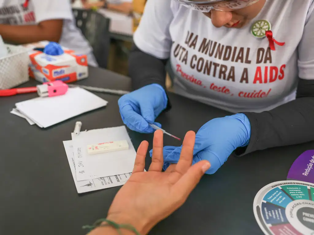 Brasil busca nova era na prevenção do HIV com incorporação de tecnologia ao SUS