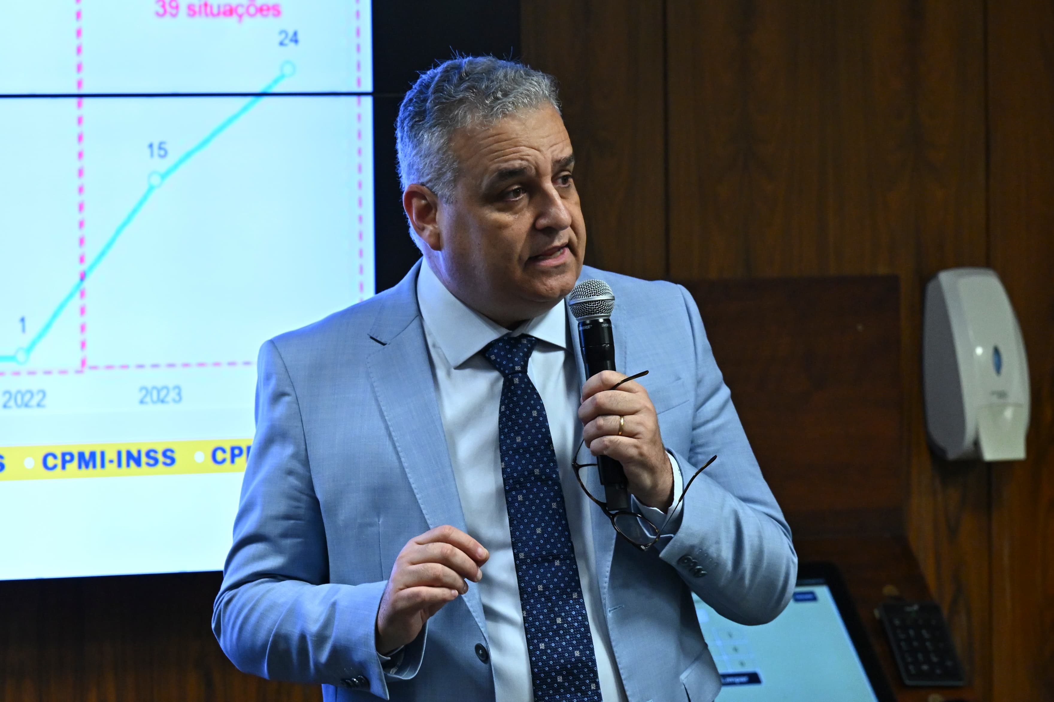 Gaspar critica ausência de Vorcaro na CPMI do INSS: ‘Não aceito sistema financeiro blindado’