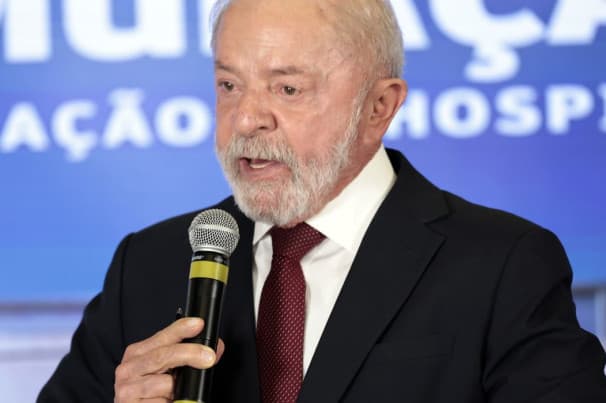 Segundo turno: Lula mantém vantagem sobre Flávio Bolsonaro em nova pesquisa Atlas/Bloomberg