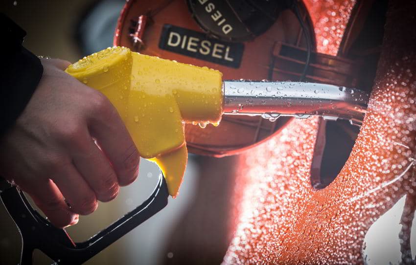 Petrobrás analisa ampliar refinarias para Brasil produzir 100% do óleo diesel que consome