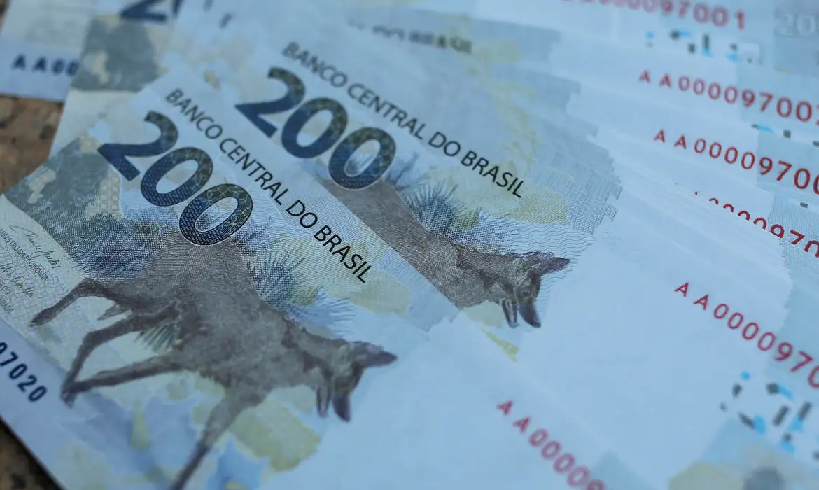 União quita R$ 834,8 milhões em dívidas de estados e municípios em maio