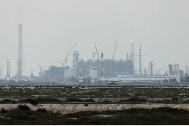 Ataques a infraestrutura petrolífera causa turbulência nos mercados com preço do petróleo chegando a 110 dólares