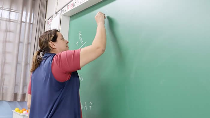 Londrina lança teste seletivo para contratar 60 professores temporários para a rede municipal