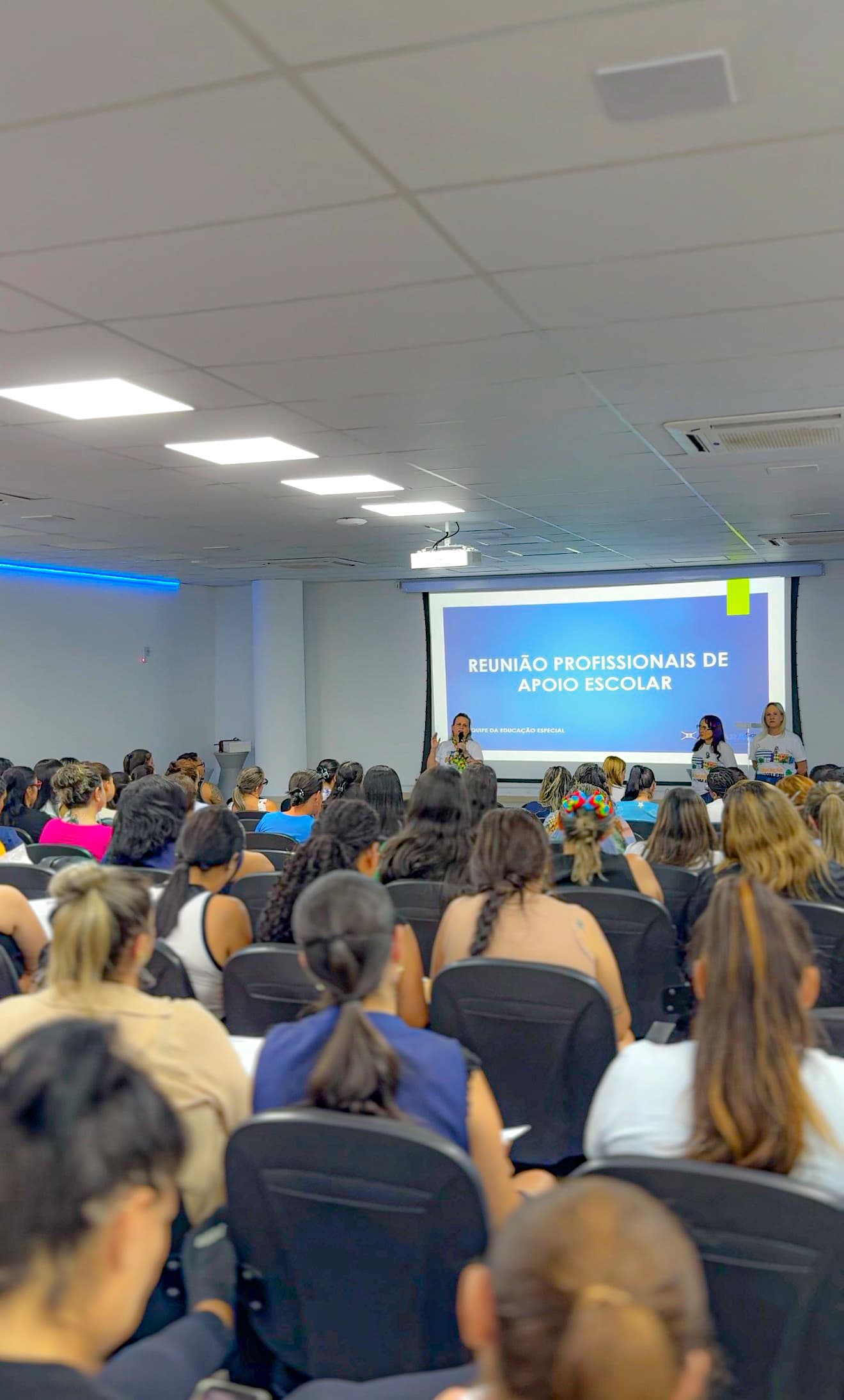 Formação fortalece atuação de profissionais de apoio nas escolas