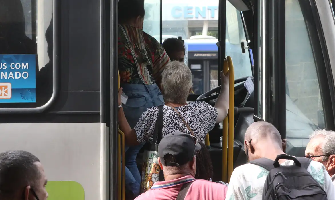 Tarifa Zero: Estudo Aponta Ampliação do Acesso à Saúde com Transporte Gratuito