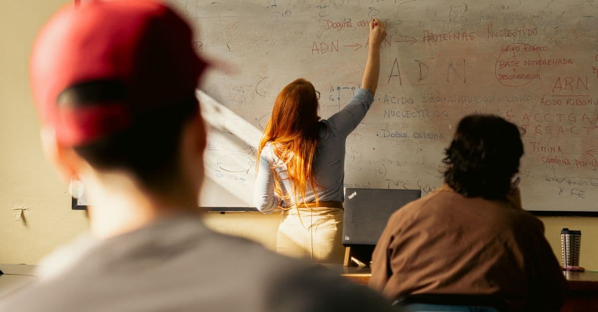 Educação deficiente: como a baixa qualidade do ensino limita o potencial de crescimento do Brasil