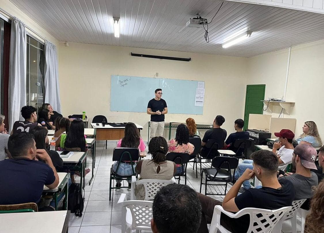 Santa Catarina abre matrículas para Educação de Jovens e Adultos com foco em inclusão