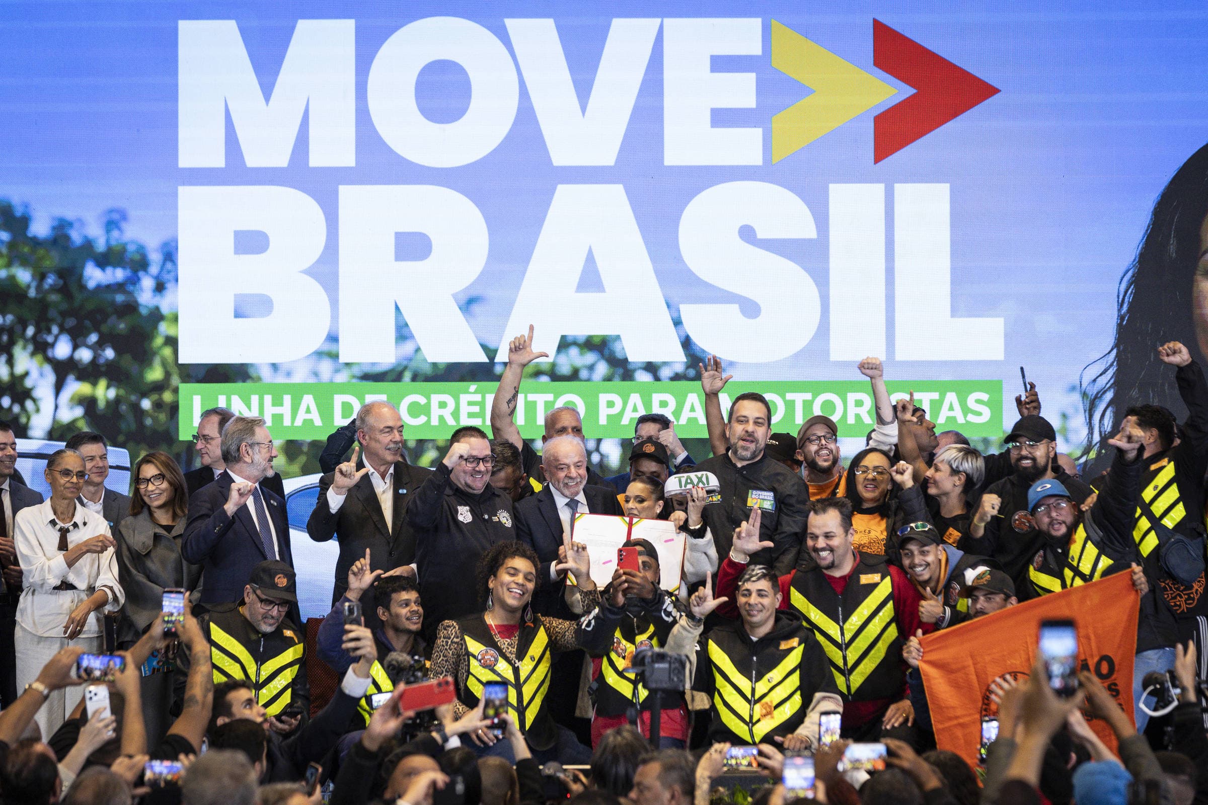 Motoristas de apps reclamam de queda na nota de crédito após consulta ao Move Brasil