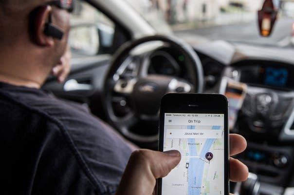 Crédito para motoristas de aplicativo comprarem carro novo tem teto elevado para R$ 200 mil