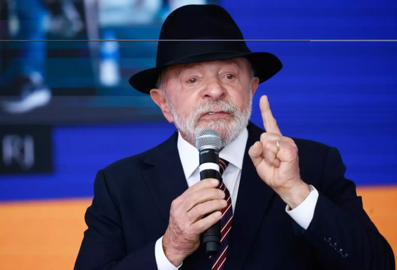 Lula defende Pix e reage a tarifaço dos EUA: "Nossa soberania não se negocia"