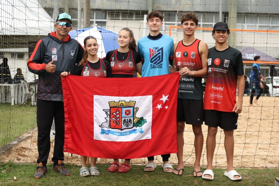 São José Brilha nos Joguinhos Abertos: 20 Medalhas e Vice-Campeonato Geral no Jiu-Jitsu