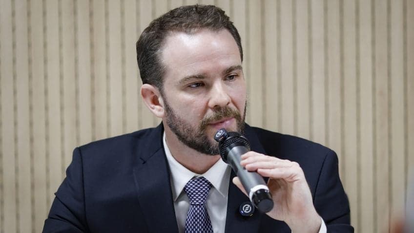 Entenda como os EUA chegaram à tarifa de 12,5% ao Brasil