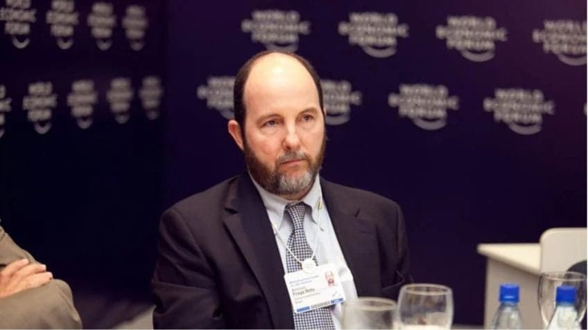 Armínio Fraga: Brasil em Risco de Recessão em 2027 com Crise Fiscal Grave