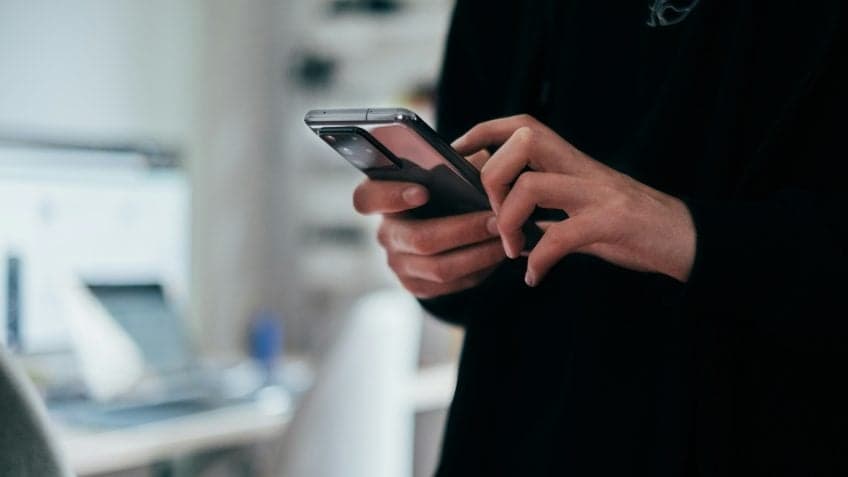 Brasil tem 95 celulares roubados ou furtados por hora