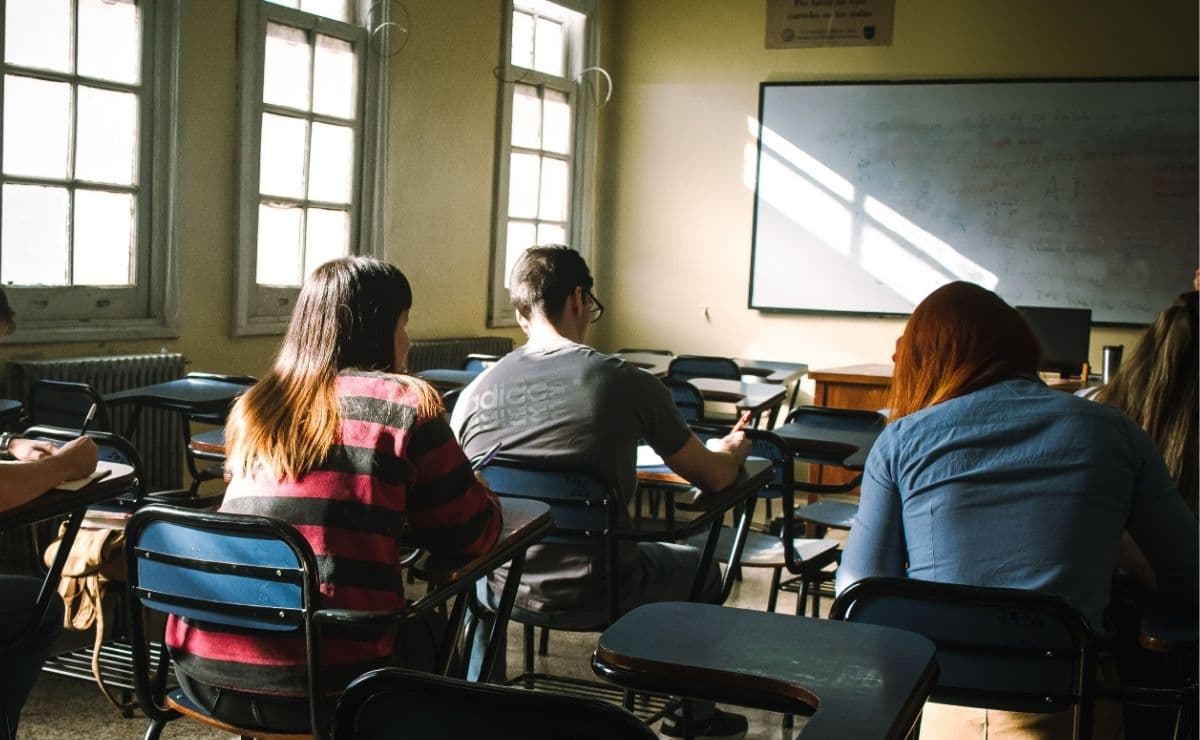 Educação Política e Cidadania Tornam-se Disciplinas Obrigatórias em Escolas do Brasil