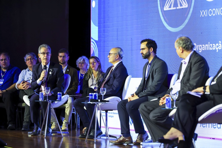 Soluções para a saúde digital no SUS são discutidas pela HU Brasil no CBIS 2026
