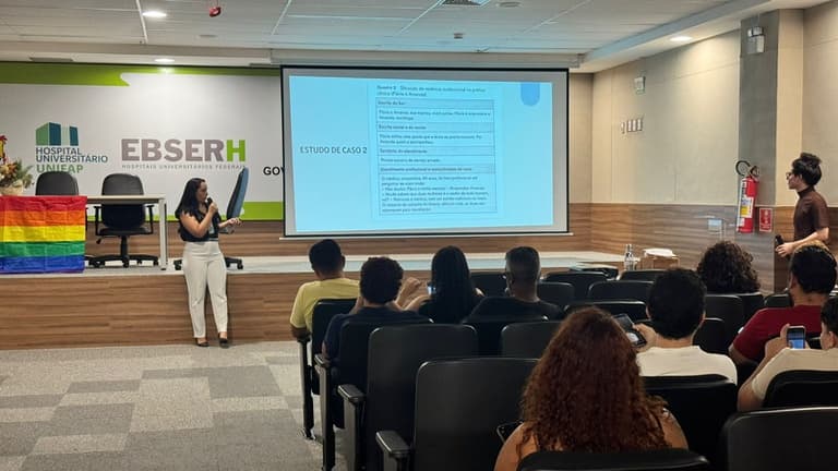 HU-Unifap ministra palestras na formação em saúde LGBTQIAPN+