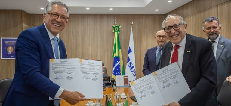 Brasil e México firmam acordo estratégico para cooperação em saúde, inovação e acesso