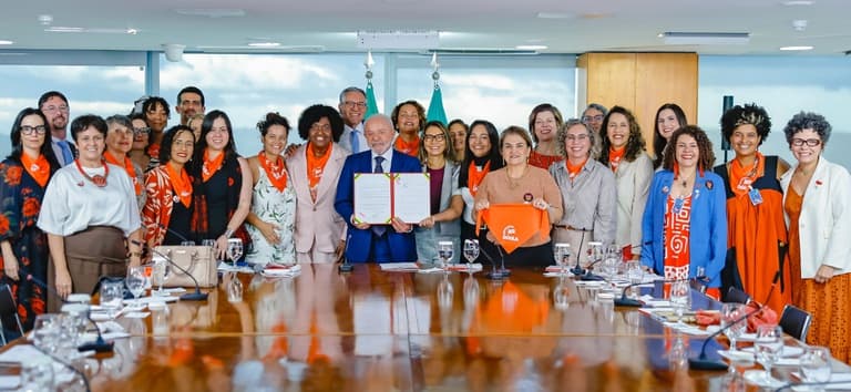 Governo sanciona lei das doulas e reafirma compromisso com a saúde das mulheres — Ministério da Saúde