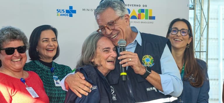 Saúde lança programa nacional para cuidado domiciliar de idosos com investimento de R$ 500 milhões